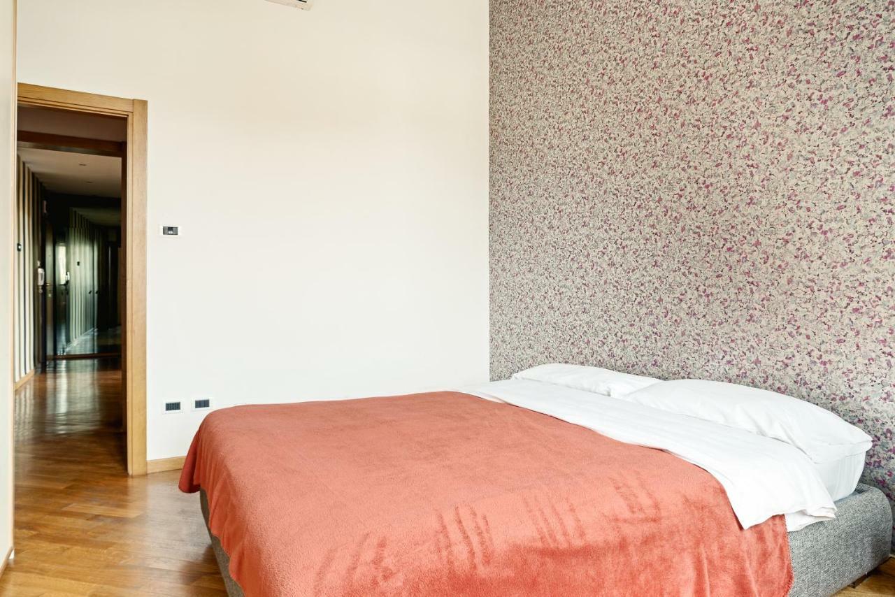 Sant'Orsola Design Apartment Bologna Bagian luar foto